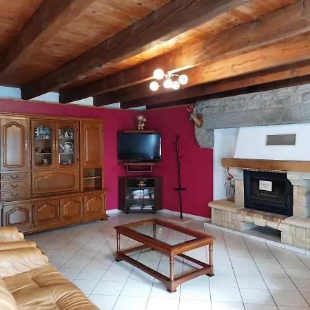 Hébergement de vacances Maison Individuelle Au Calme Sur L'aubrac *